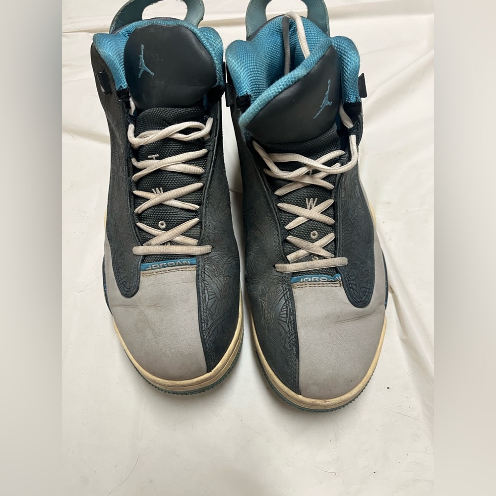 Air Jordan Dub Zero Wolf Grey Size 11 (322046-007)